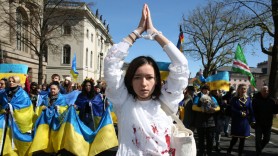 Terifiant // Soldații lui Putin au agresat sexual o fetiță de 4 ani și violat în grup pe mama acesteia